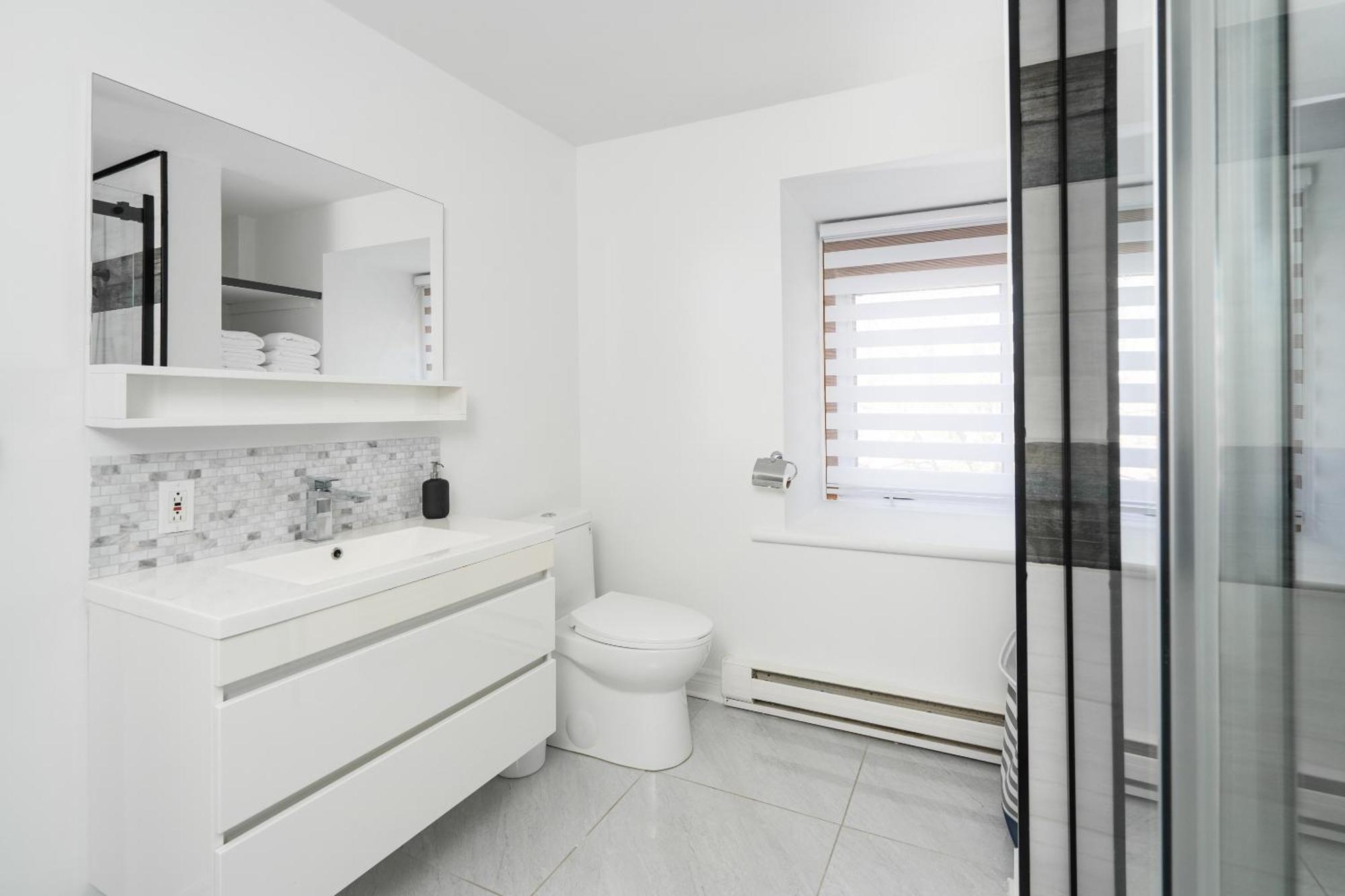 Centennial 6-Bedroom Waterfront Palace Sleeps 14 Montreal Exterior foto